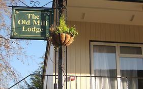 Old Mill Lodge Bath 3*